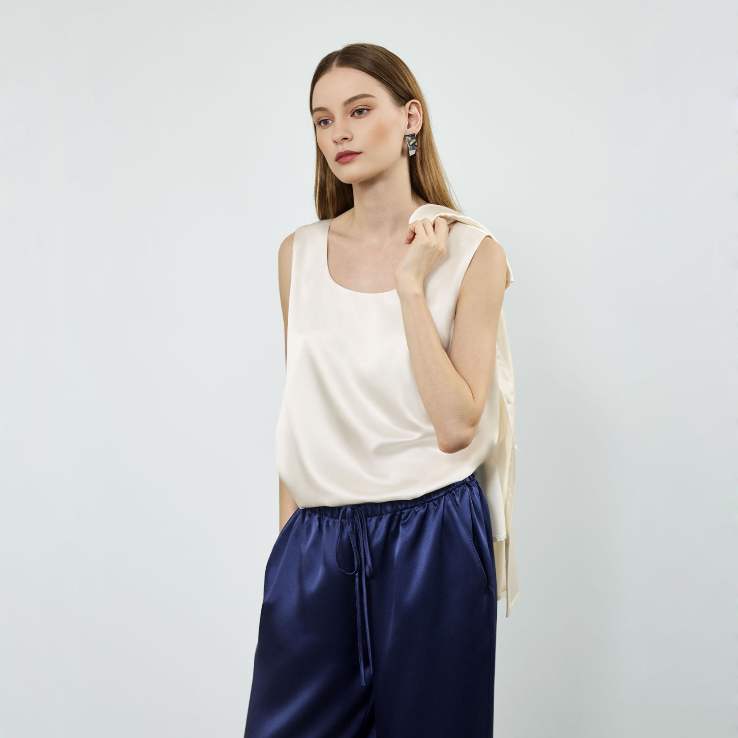 Women's Classic Stretch Sectional Mulberry Silk Cami Top Wide Crew Neck REAL SILK LIFE