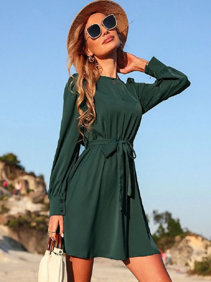 Retro Round Neck Lace-Up Green Dress