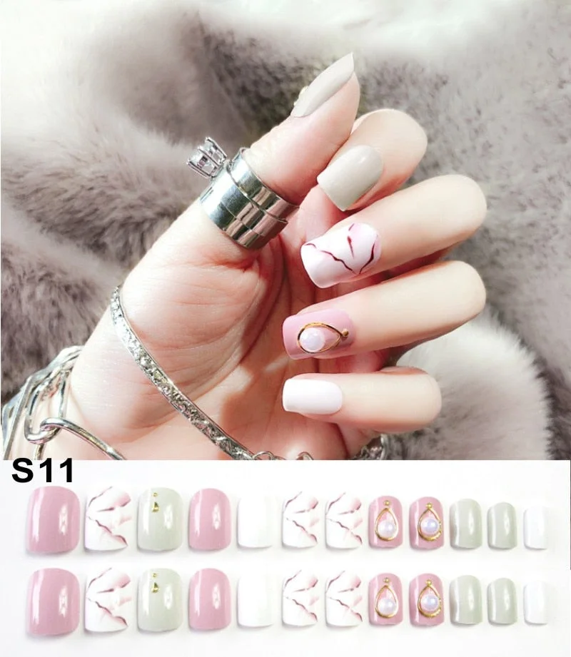 24pcs/Set Fashion Black Red Rivet False Nails Strip Rivet Design Coffin Finished Full Cover Artificial Fake Nails Manicure Tools-Nail Inspo