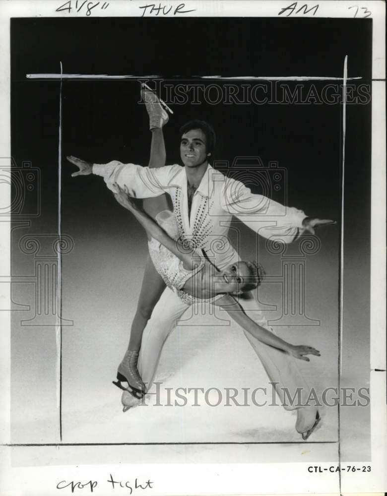 Press Photo Poster painting Don Yontz and Charlene Sharlock perform You and Me for Ice Capades