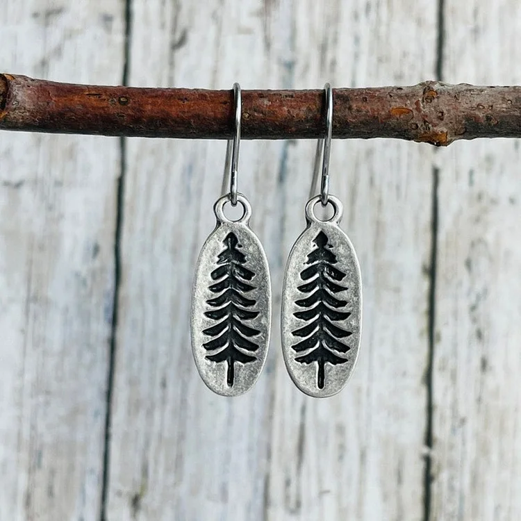 Vintage Oval Shaped Pine Earrings