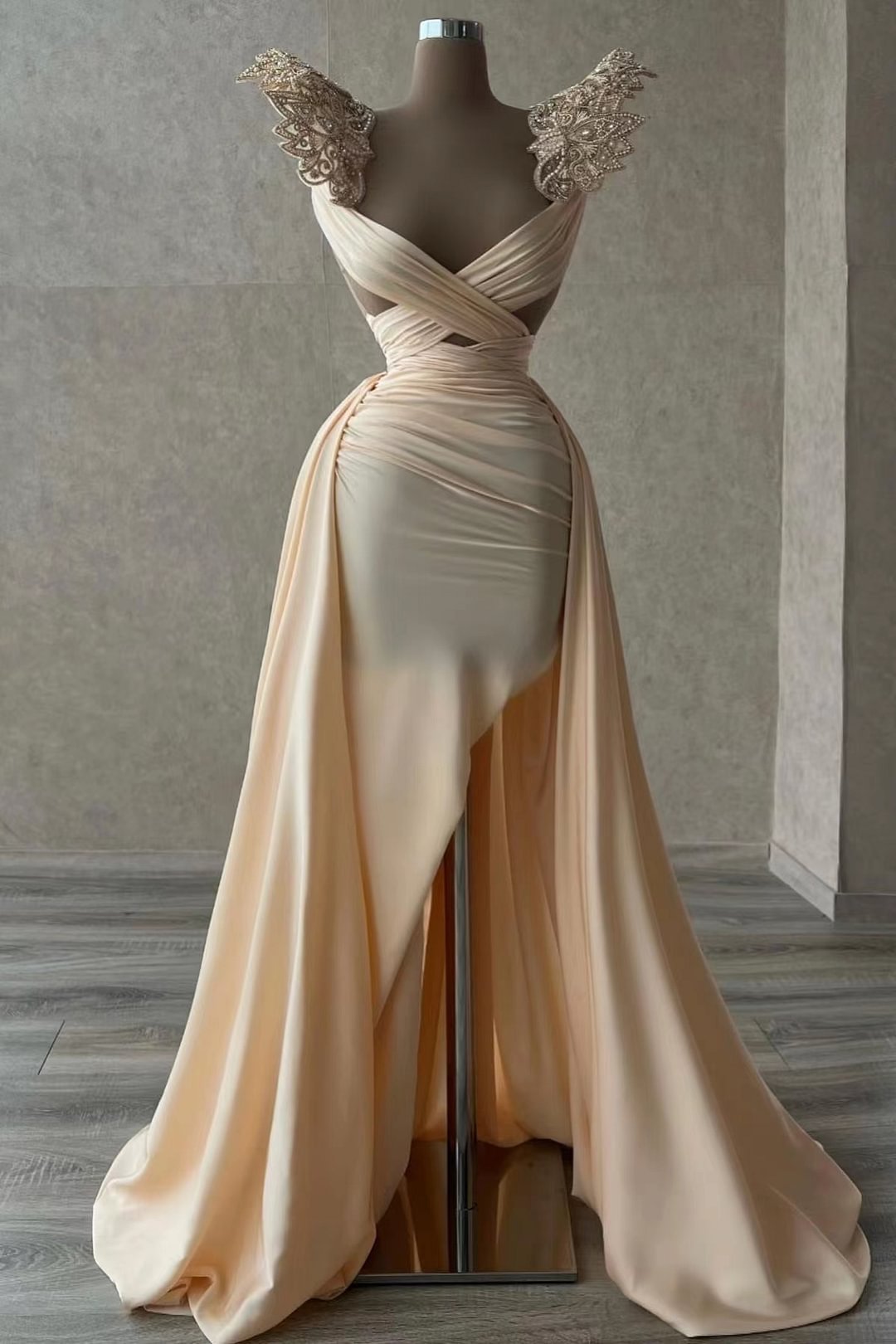 Goregous V-Neck Sleeveless Mermaid Evening Dress Beadings With Slit ED0388
