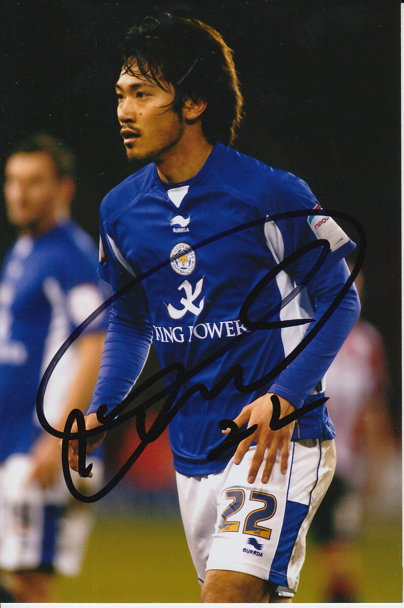LEICESTER CITY HAND SIGNED YUKI ABE 6X4 Photo Poster painting 1.