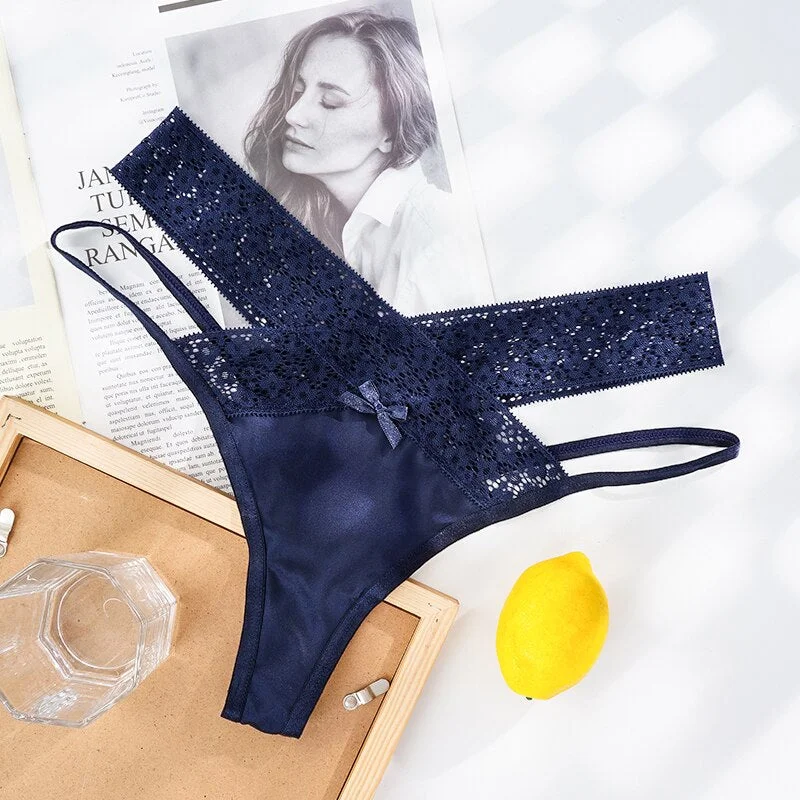 Women Sexy Lace Panties Transparent Low-waist Thong Intimate Lingerie Female Hollow Out Fashion Solid Color G String Underwear