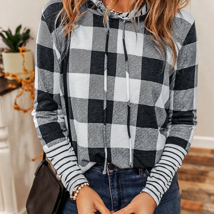 Essential Hoodie Shopping Tips for Mature Ladies: Comfort Meets Style