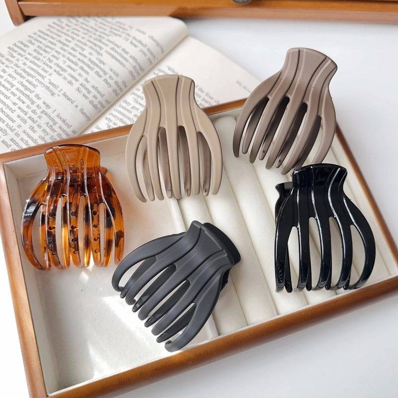 Minimalist Women’s Solid Color Plastic Resin Stoving Varnish Hair Claws