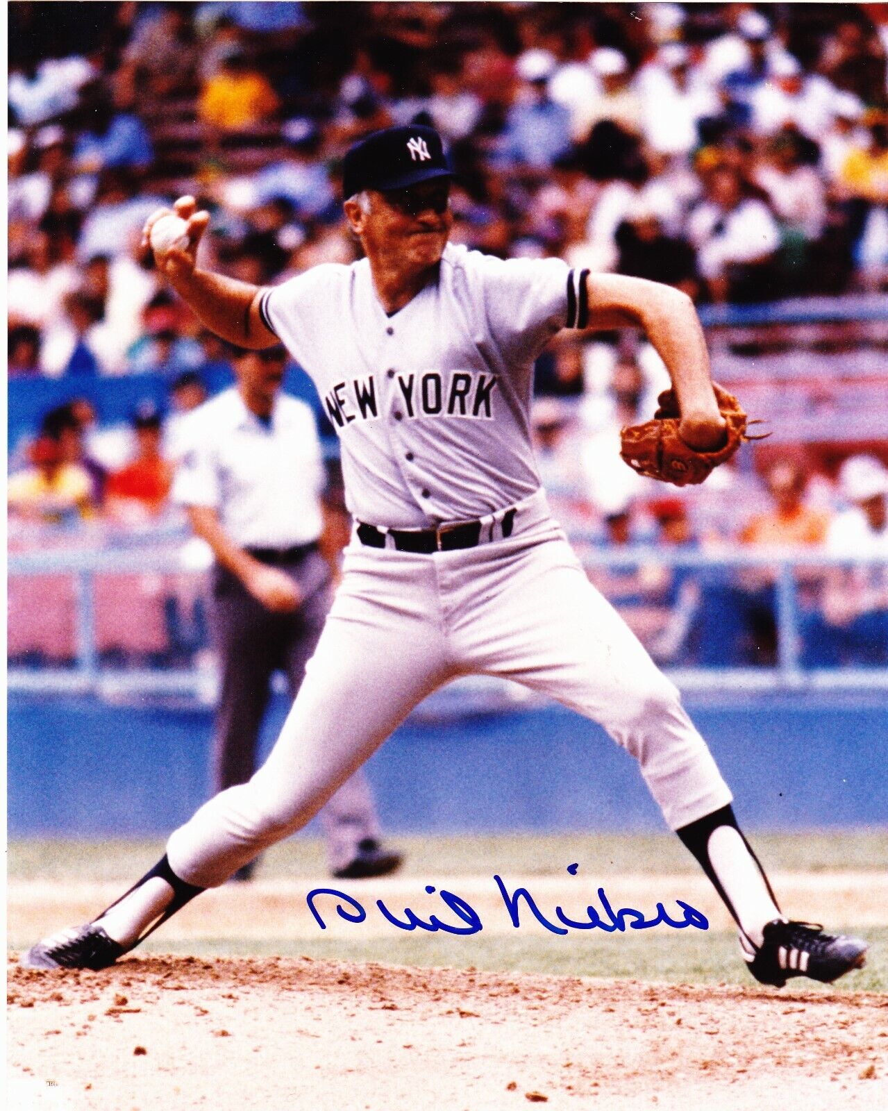 Phil Niekro (DEC) signed 8x10 New York Yankees color Photo Poster painting