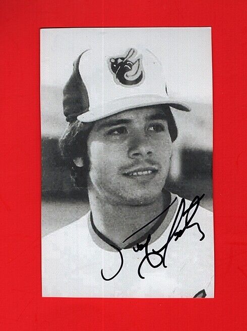 TIPPY MARTINEZ-BALTIMORE ORIOLES AUTOGRAPHED STANDARD POSTCARD Photo Poster painting