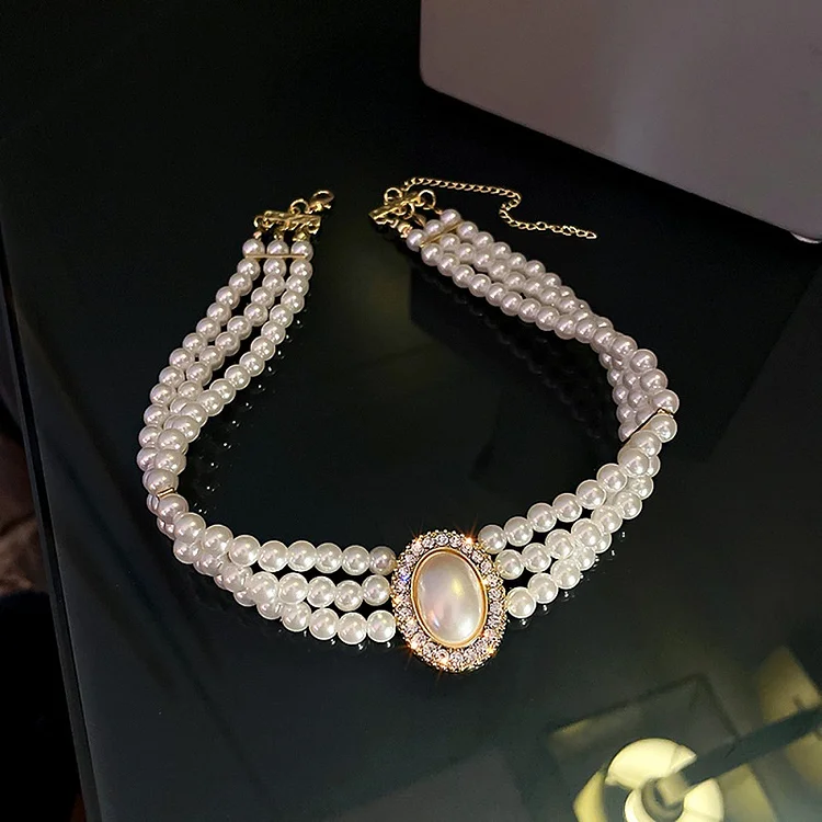 Irregular Pearl Necklace