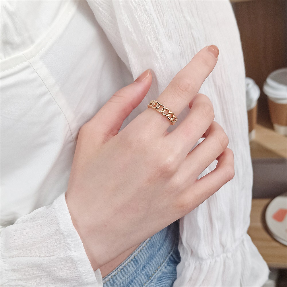 Open chain gold plated ring