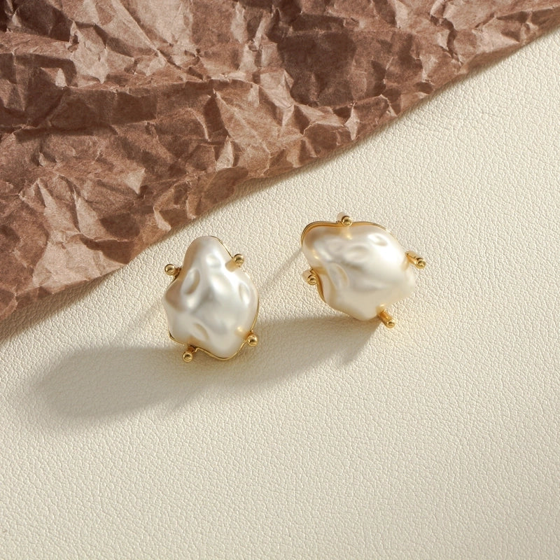 1 Pair Elegant Minimalist Geometric Inlay Copper Pearl 18K Gold Plated Ear Studs