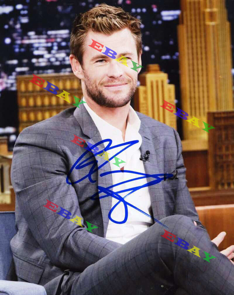 CHRIS HEMSWORTH THOR ACTOR Autographed Signed 8x10 Photo Poster painting Reprint