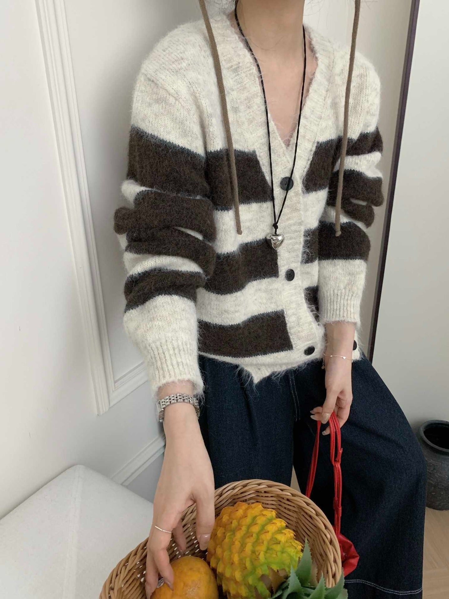 Aiertu cold weather outfits Retro Contrast Color Wide Striped V-neck Knitted Cardigan Women's Autumn and Winter Lazy Loose Soft Glutinous Sweater Coat Top aiertu