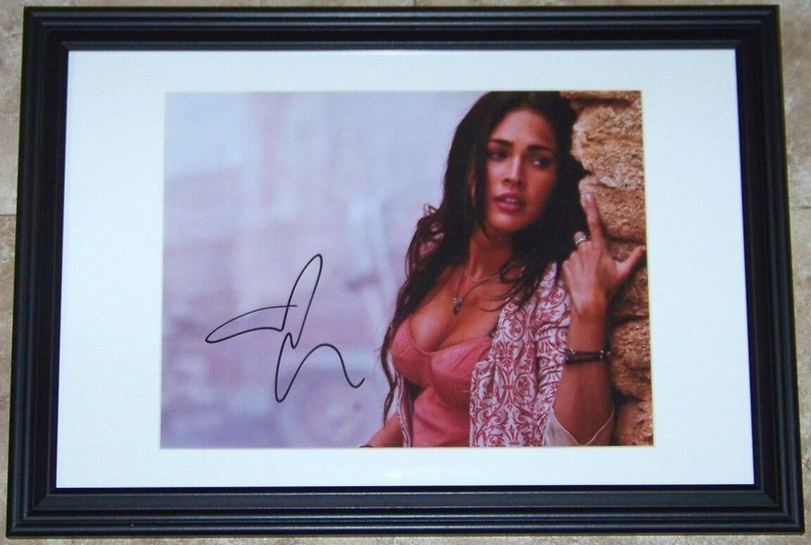 BEAUTIFUL! Megan Fox Transformers Signed Autographed Framed 10x15 Photo Poster painting PSA COA!