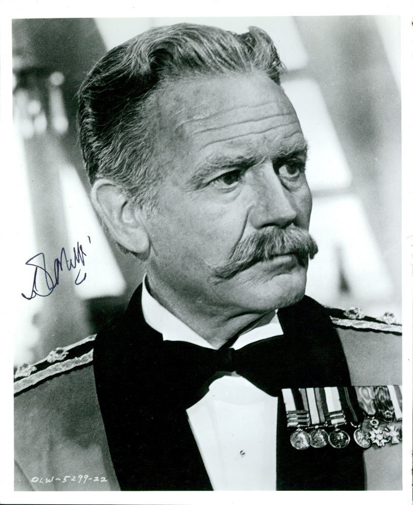 Sir John Mills (Vintage) signed Photo Poster painting COA