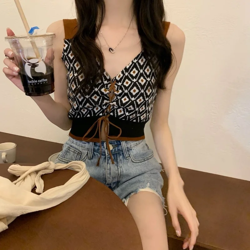 Uveng Uveng V-Neck Vest Women's Summer Slings Design Small Outside Wearing Short Bottom Shirts