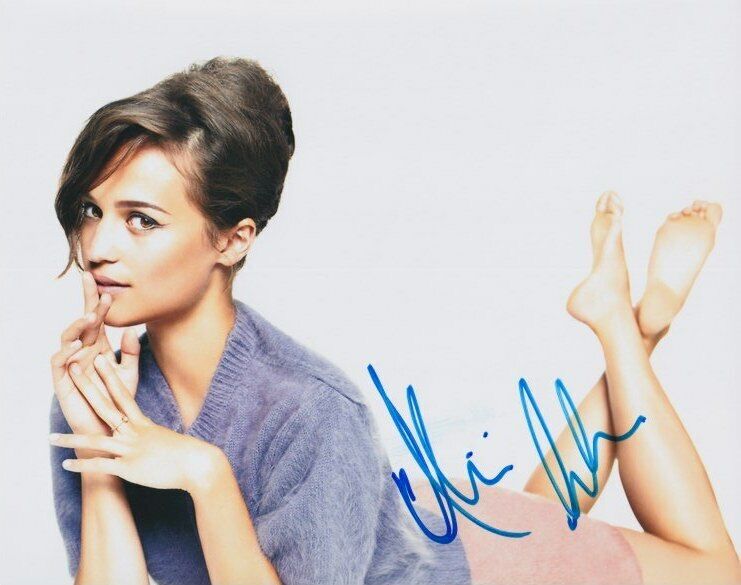 Alicia Vikander signed 8x10 Photo Poster painting in-person