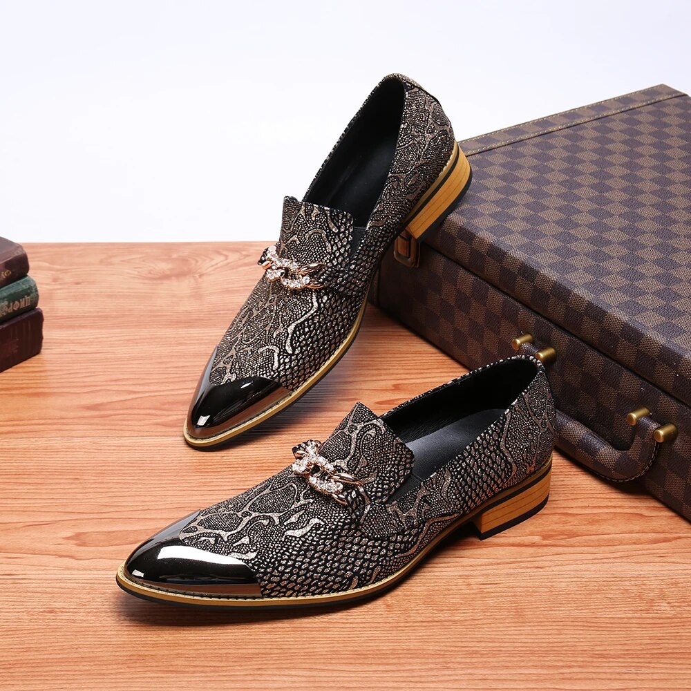 VCSHOES Crystal Chain Genuine Leather Men Business Shoes Plus Size Pointed Toe Formal Dress Shoes