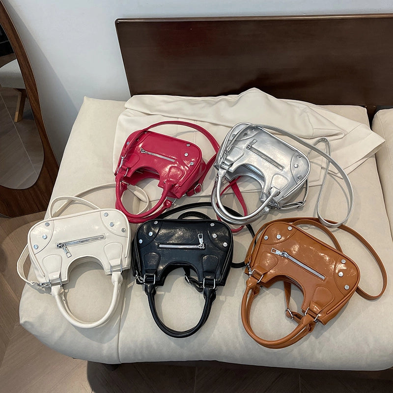 Women’s Small Pu Leather Solid Color Streetwear Square Zipper Underarm Bag