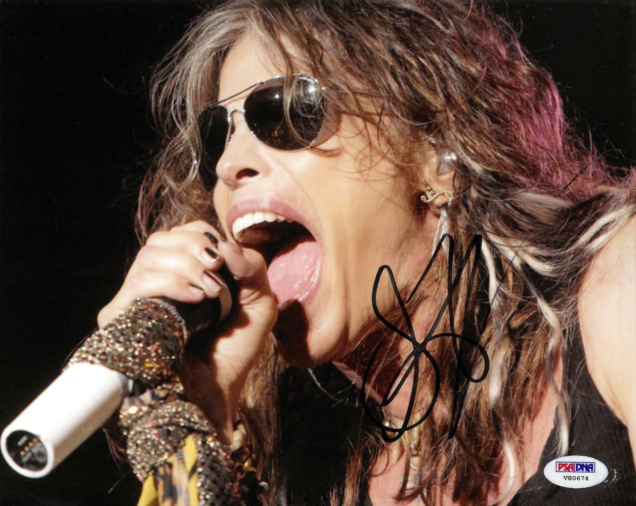 Steven Tyler Signed Performing Authentic Autographed 8x10 Photo Poster painting PSA/DNA #V80674