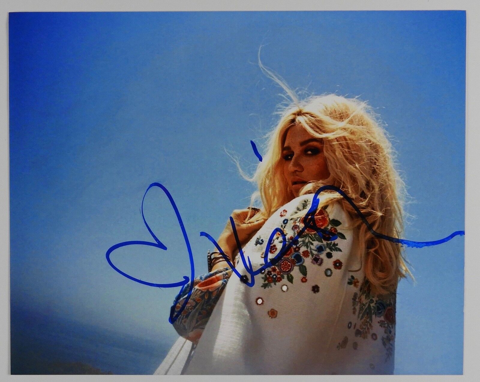 Kesha JSA Autograph Signed 8 x 10 Photo Poster painting COA