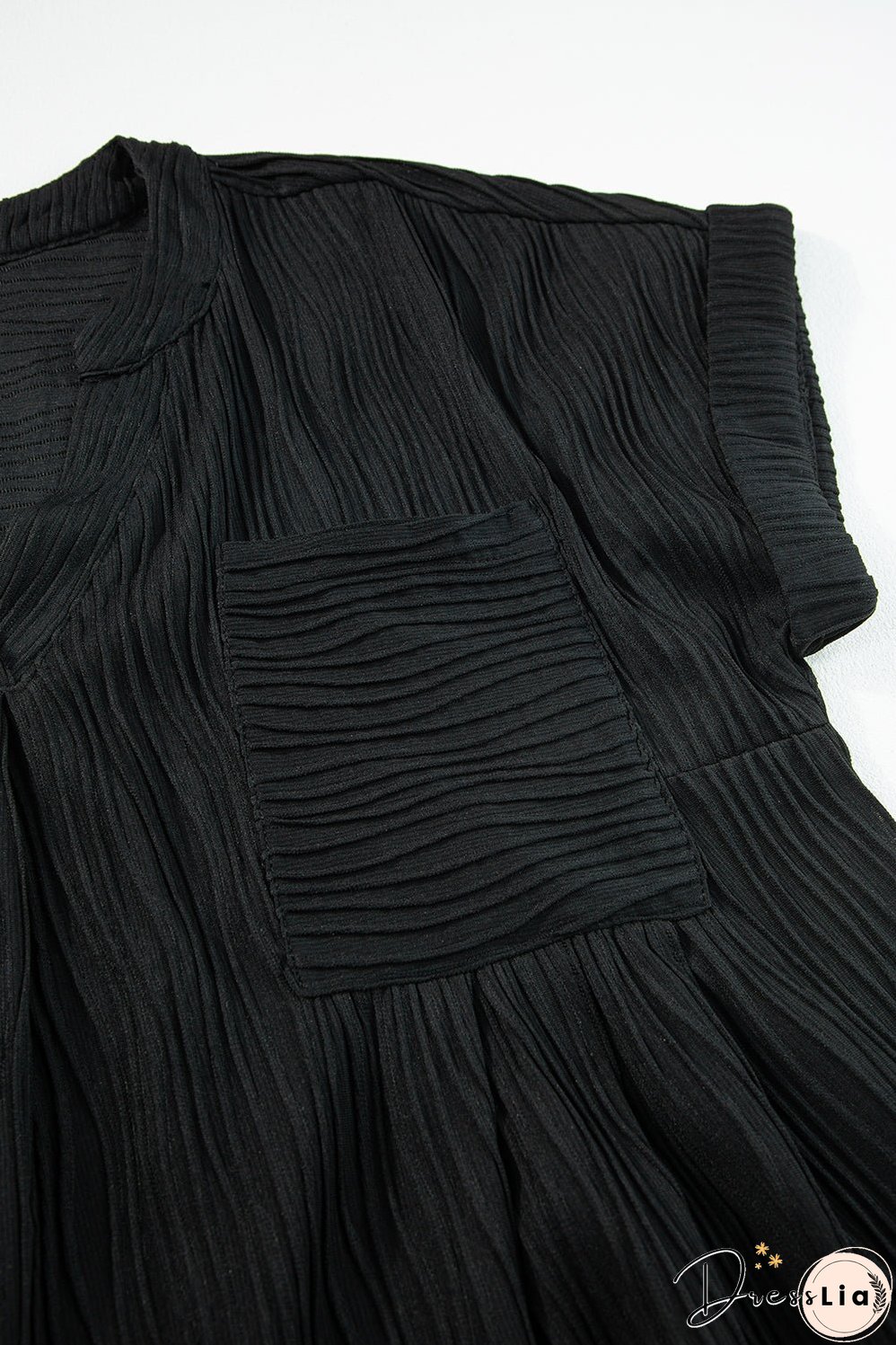 Black Textured V Neck Short Sleeve Pockted Mini Dress