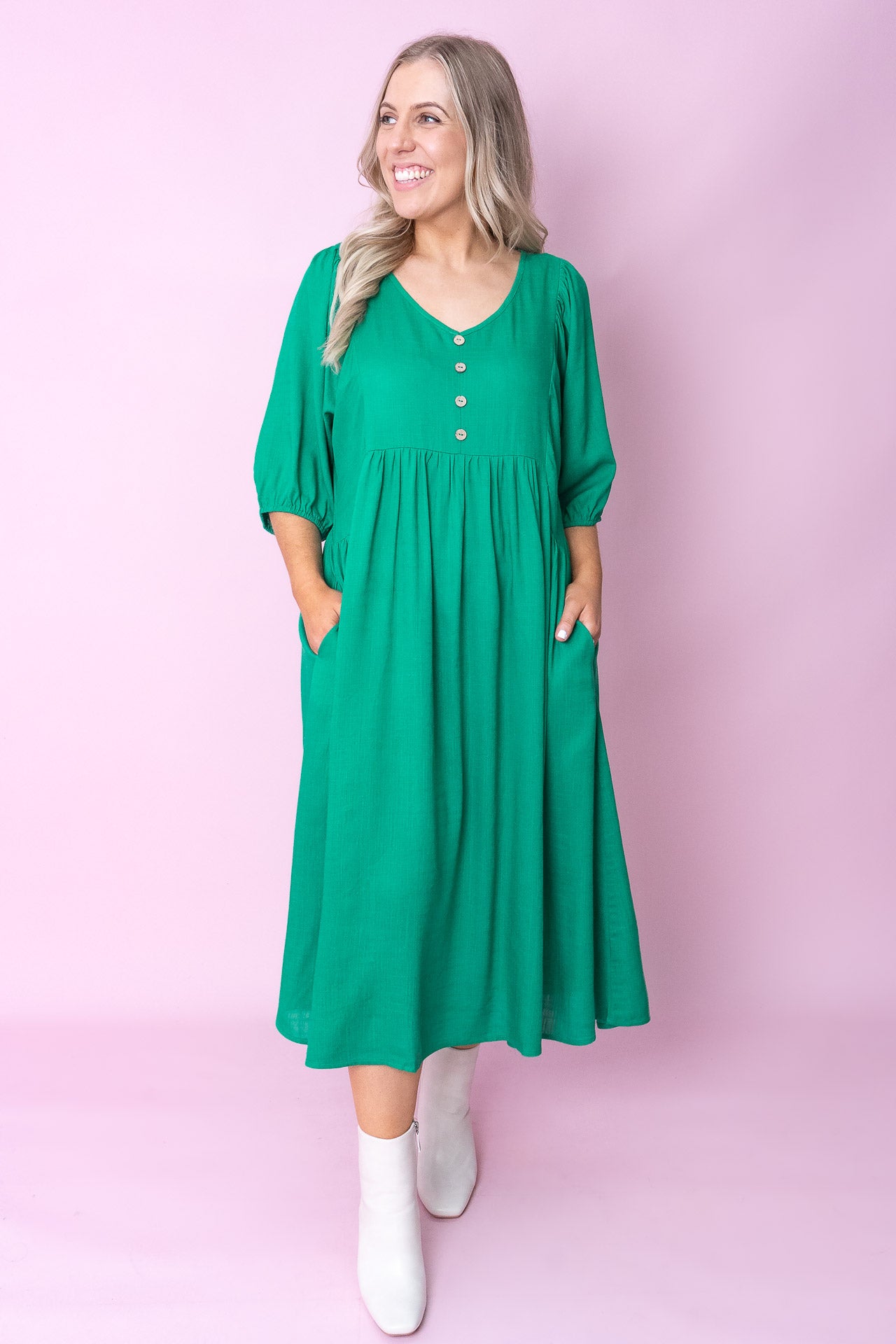 Emery Midi Dress in Emerald