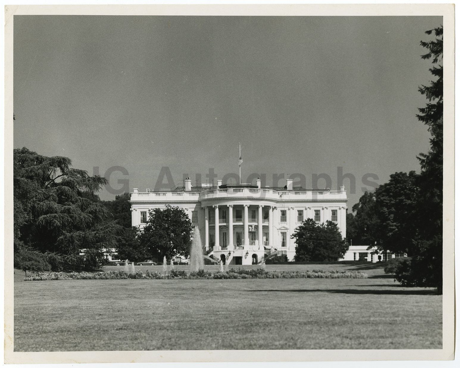 The White House - Vintage 8x10 Publication Photo Poster paintinggraph - South Facade 1960s