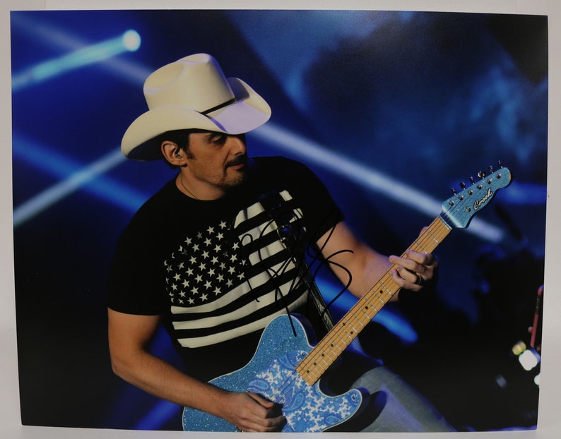 Brad Paisley Signed Autographed Glossy 11x14 Photo Poster painting - COA Matching Holograms