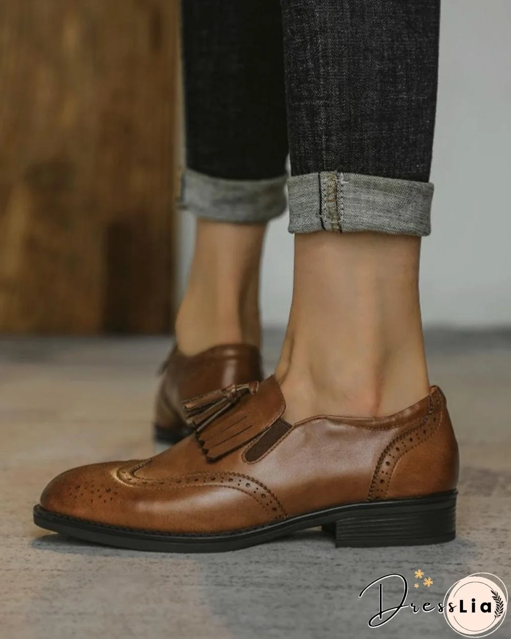 Solid Tassel Upper Round-toe Flat Loafer Shoes