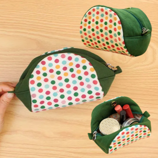 Semi-Circular Zipper Three-Dimensional Bag Template + Instructions Included