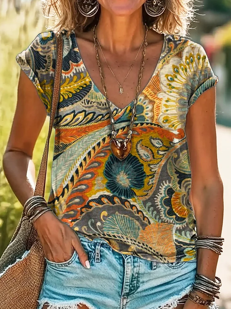 Women's Retro Paisley Art Print 100%Cotton V-neck T-Shirt