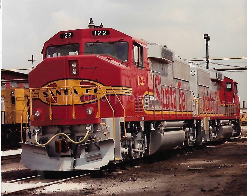 LOCOMOTIVE Train FOUND Photo Poster painting Color SANTA FE RAILROAD Original VINTAGE 03 9 ZZ