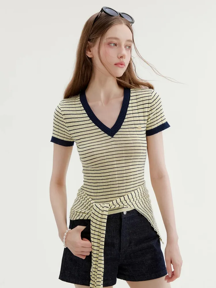 Yellow striped V-neck short-sleeved knit top