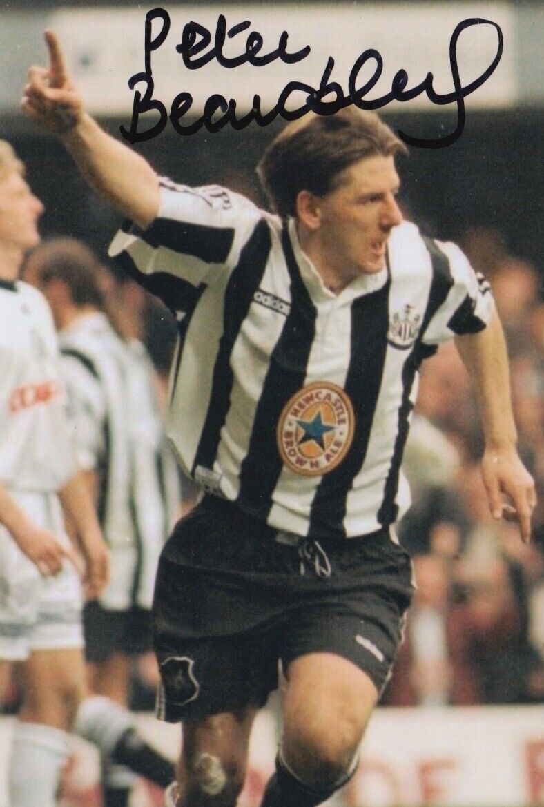 PETER BEARDSLEY HAND SIGNED 6X4 Photo Poster painting NEWCASTLE UNITED FOOTBALL AUTOGRAPH 1