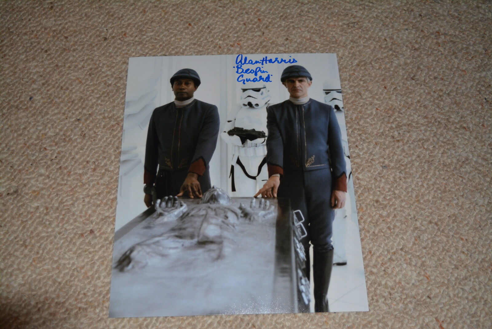 ALAN HARRIS signed autograph In Person 8x10 ( 20x25 cm) STAR WARS BESPIN GUARD