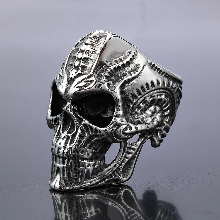 Fashionable motorcycle style retro skull ring