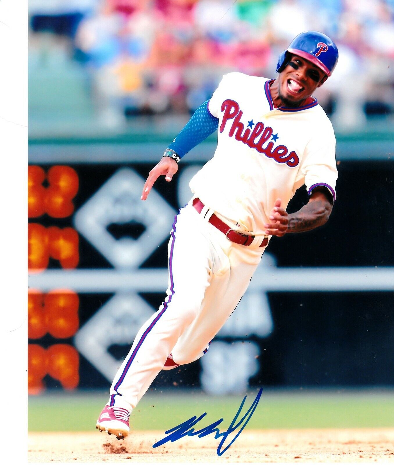 NICK WILLIAMS PHILADELPHIA PHILLIES ACTION SIGNED 8x10