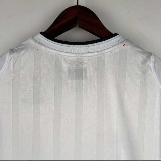 Retro England 2002 Home Men's Football T-Shirt Thai Quality