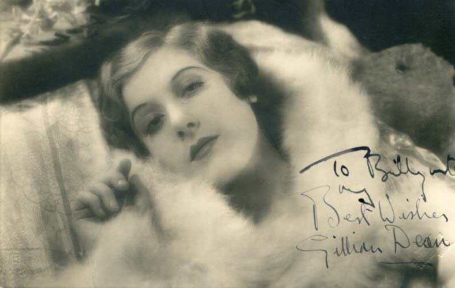 ACTRESS Gillian Dean autograph, signed vintage Photo Poster painting