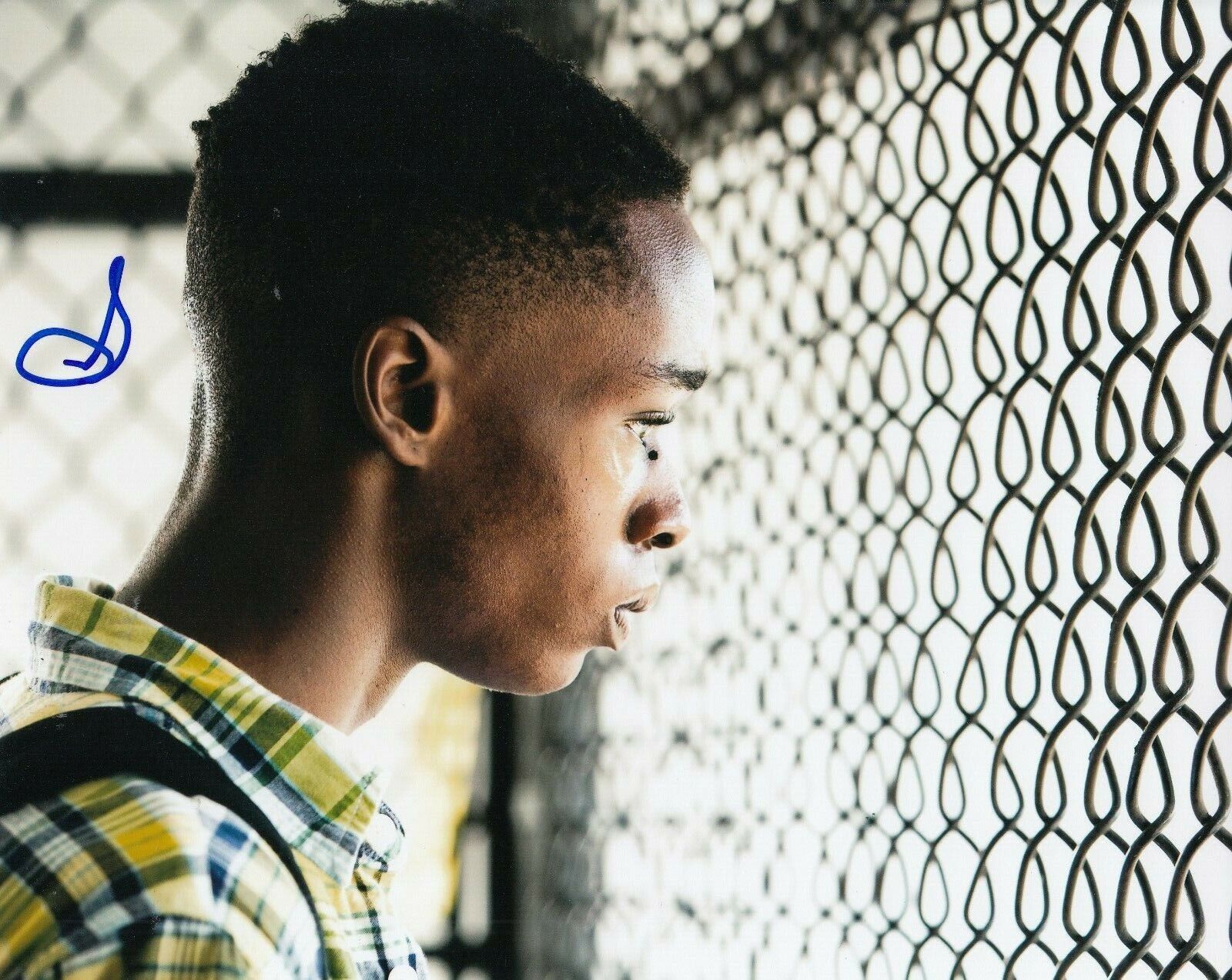 ASHTON SANDERS signed (MOONLIGHT) Movie 8X10 Photo Poster painting autographed *Chiron* W/COA #3