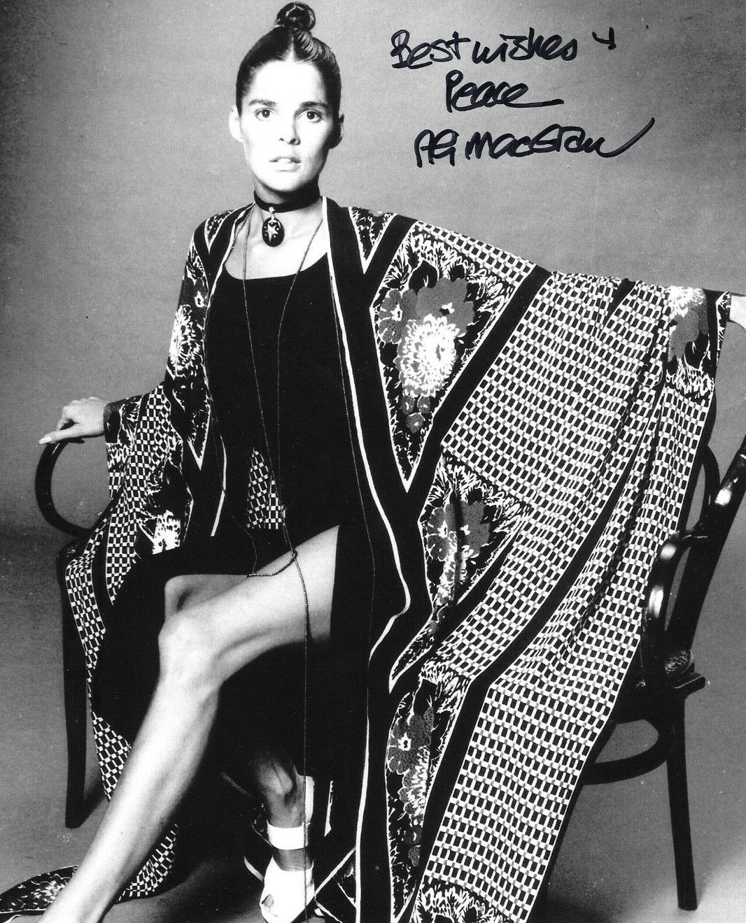* ALI MACGRAW * signed 8x10 Photo Poster painting * LOVE STORY * CONVOY * THE GETAWAY * 1