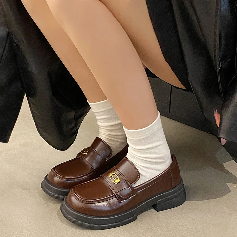 Yyvonne Cake Bottom Large Small Leather Shoes 2025 Spring New British Wind Happy Shoes One Foot Shallow Mouth Round Head Single Shoes Women