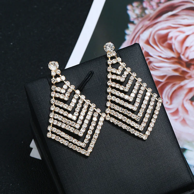 Fashion diamond studded Earrings