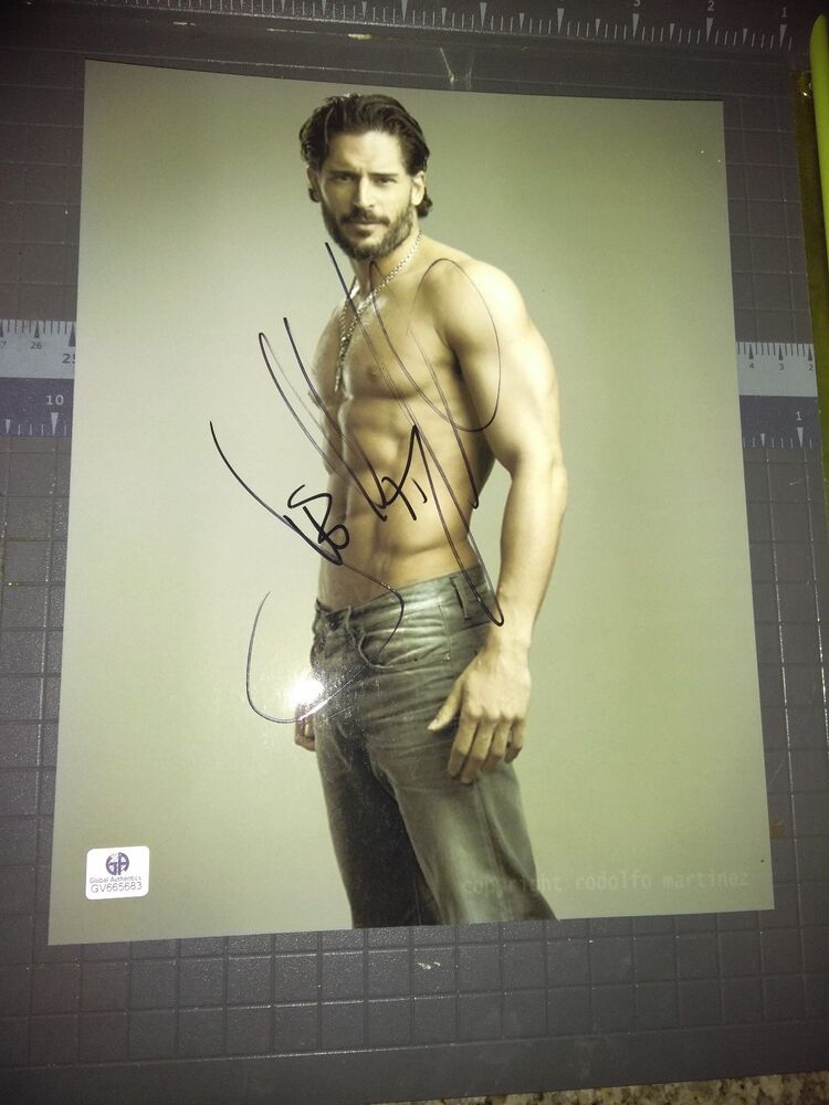 Joe Manganiello signed 8x10 GAI