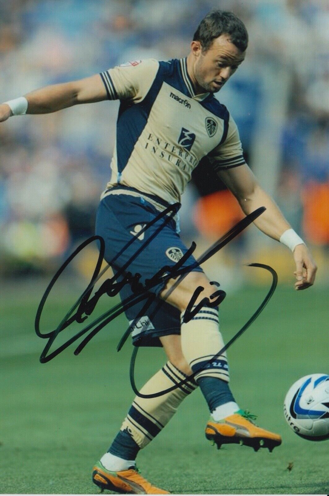 NOEL HUNT HAND SIGNED 6X4 Photo Poster painting - FOOTBALL AUTOGRAPH - LEEDS UNITED.