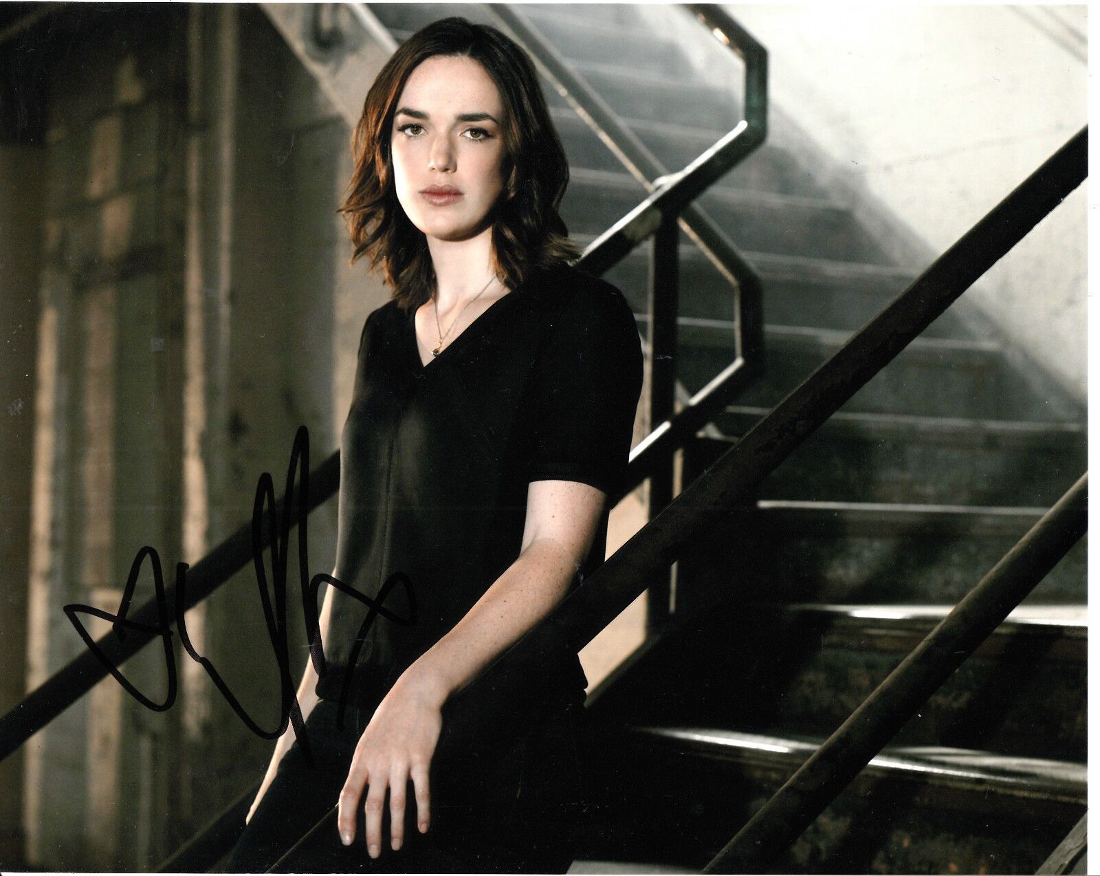 ELIZABETH HENSTRIDGE SIGNED SEXY AGENTS OF SHIELD Photo Poster painting UACC REG 242 (3)