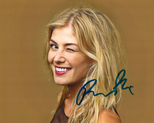 Autographed Photo Poster painting Rosamund Pike Signed 8 x 10