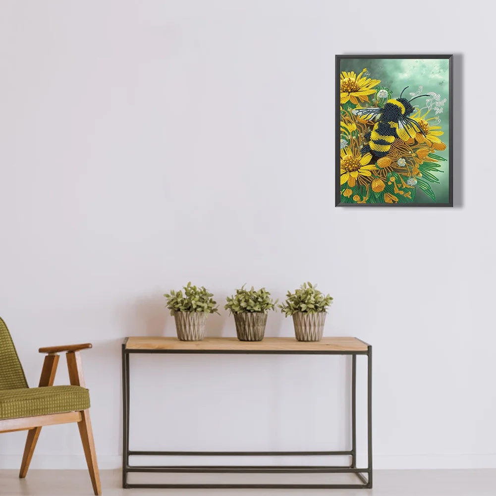 Special Shape Diamond Painting 30*40cm - Bee