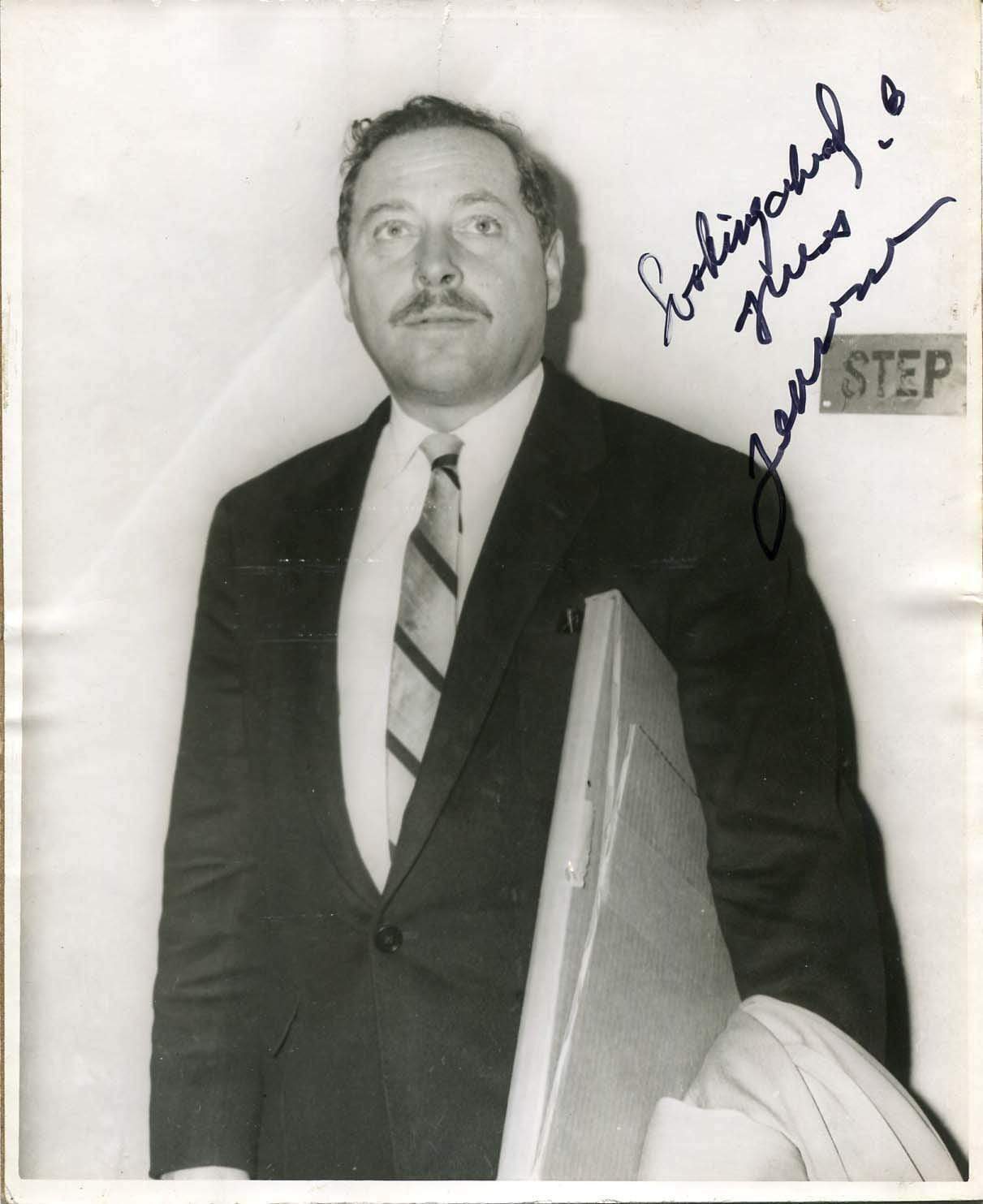 PLAYWRIGHT Tennessee Williams autograph, signed vintage Photo Poster painting